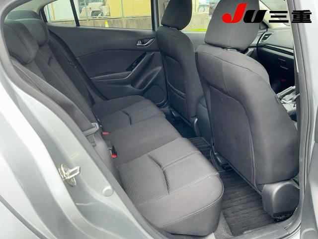 Mazda AXELA 2017 7635150-5