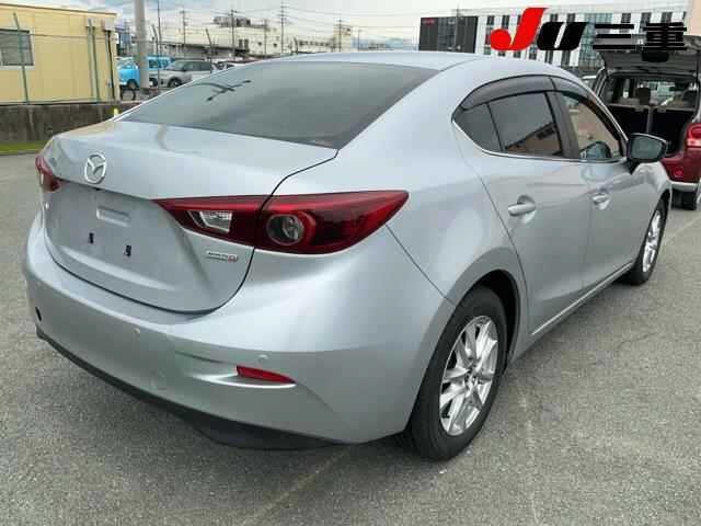 Mazda AXELA 2017 7635150-6