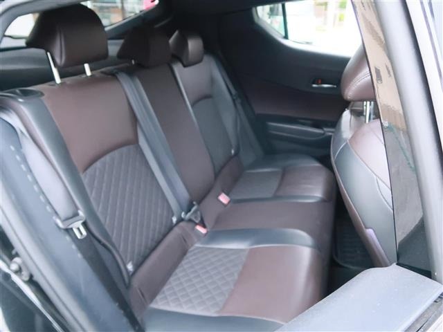 Toyota C-HR 2018 7639812-11