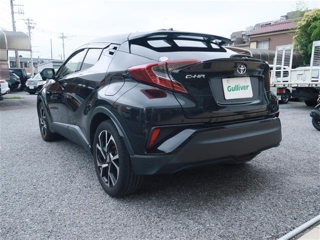 Toyota C-HR 2018 7639812-13
