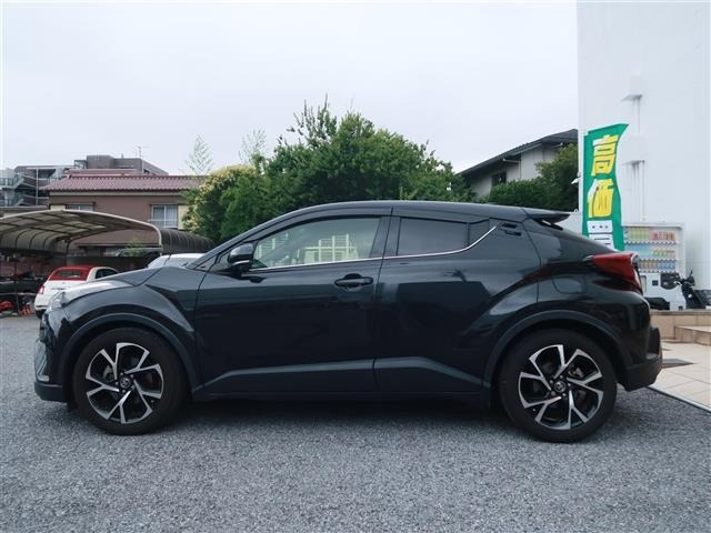 Toyota C-HR 2018 7639812-17