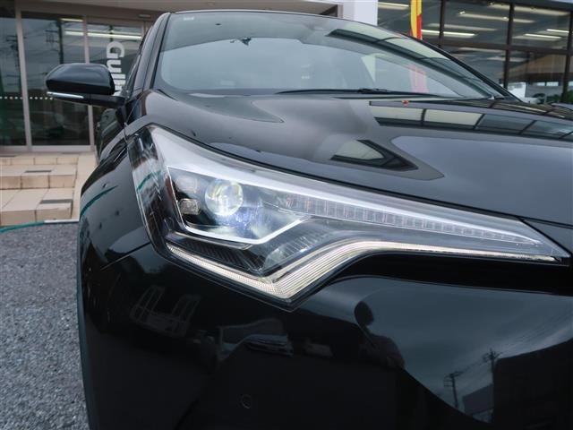 Toyota C-HR 2018 7639812-19