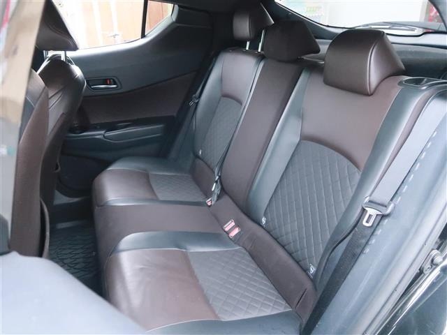 Toyota C-HR 2018 7639812-20