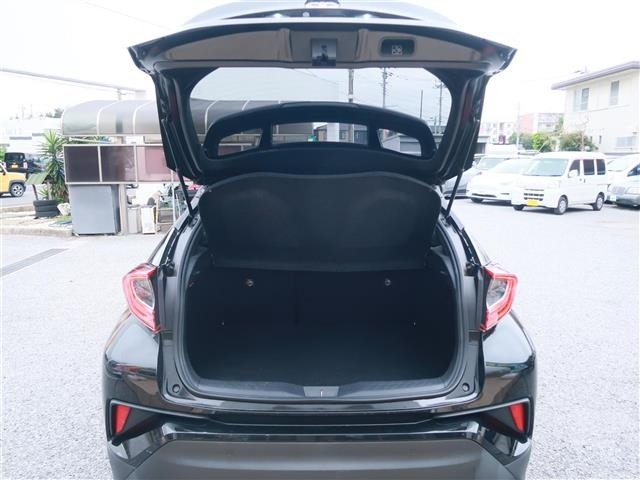 Toyota C-HR 2018 7639812-22