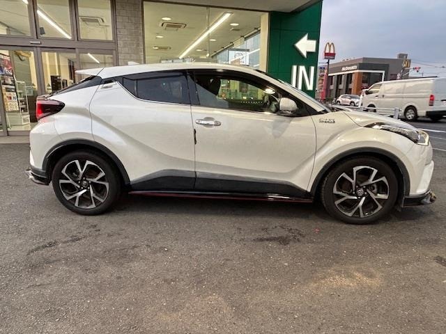 Toyota C-HR 2018 7639819-19