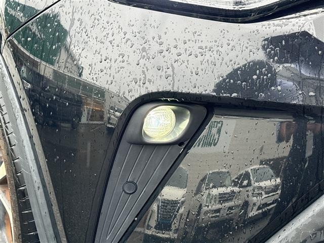 Toyota C-HR 2019 7639821-10