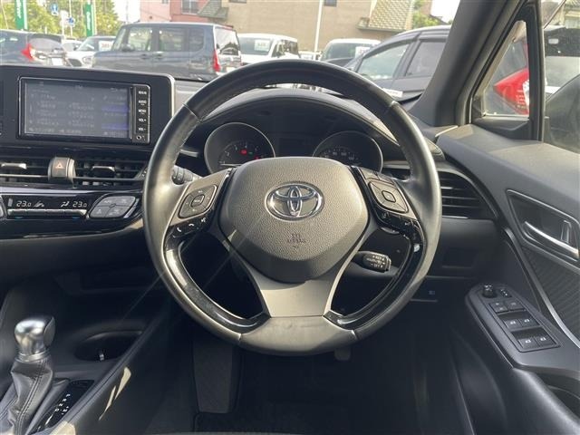 Toyota C-HR 2018 7639832-14