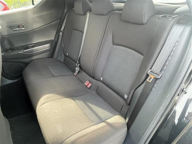 Toyota C-HR 2018 7639832-8