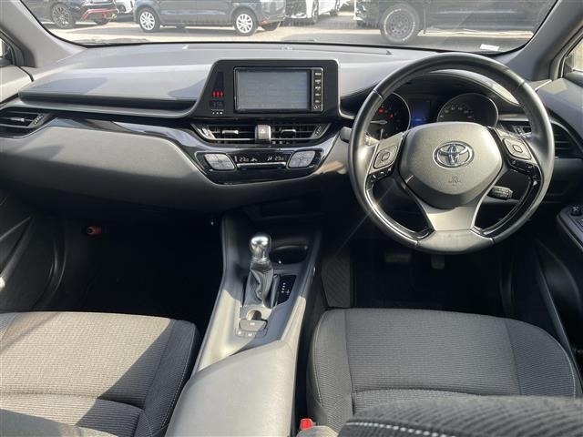 Toyota C-HR 2018 7639832-9