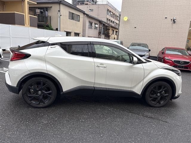 Toyota C-HR 2021 7639833-1