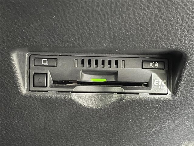 Toyota C-HR 2017 7639836-21