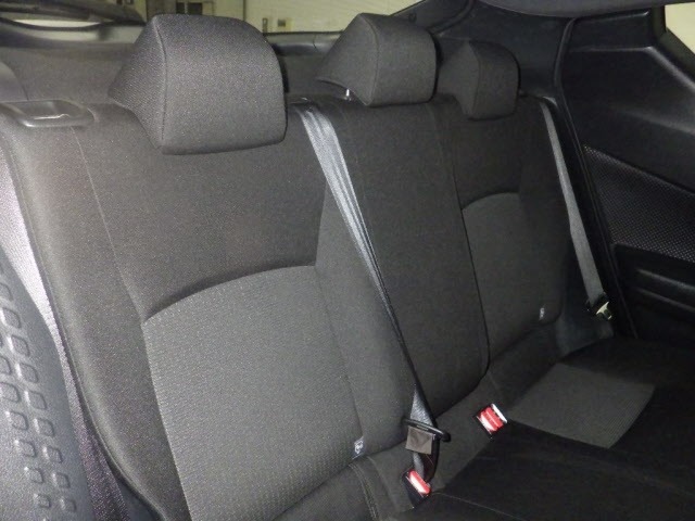 Toyota C-HR 2017 7639878-8