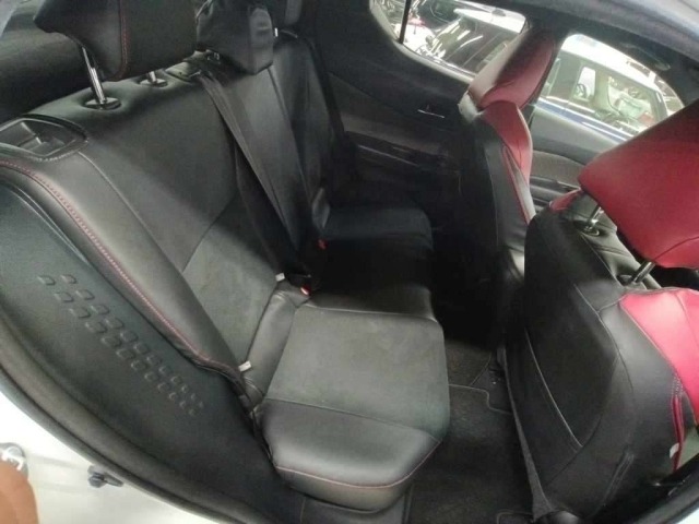 Toyota C-HR 2020 7639885-12