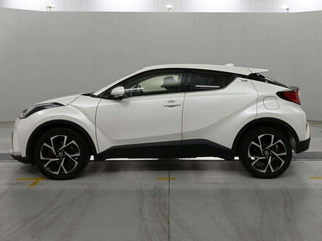 Toyota C-HR 2020 7639885-4