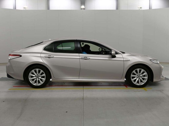 Toyota CAMRY 2020 7640499-3