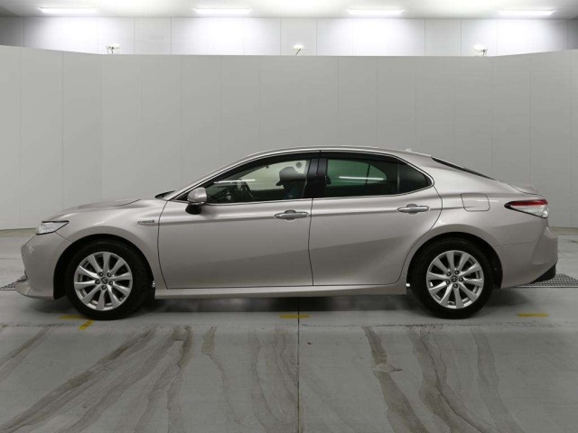 Toyota CAMRY 2020 7640499-4