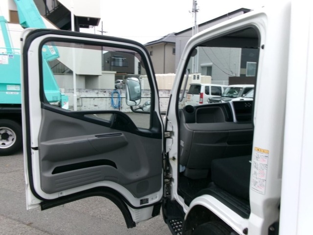 Mitsubishi CANTER 2018 7625382-17