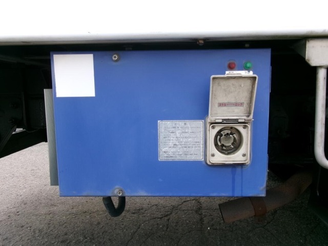Mitsubishi CANTER 2011 7625383-19
