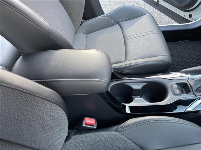 Toyota COROLLA CROSS 2023 7623656-7