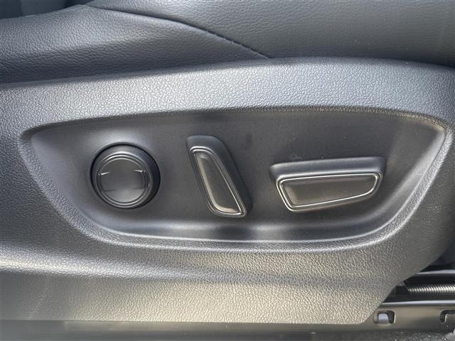 Toyota COROLLA CROSS 2024 7623658-3
