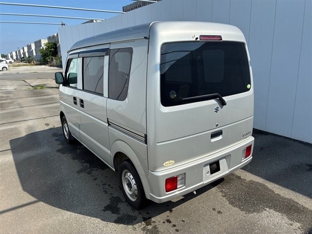 Suzuki EVERY 2010 7639266-1