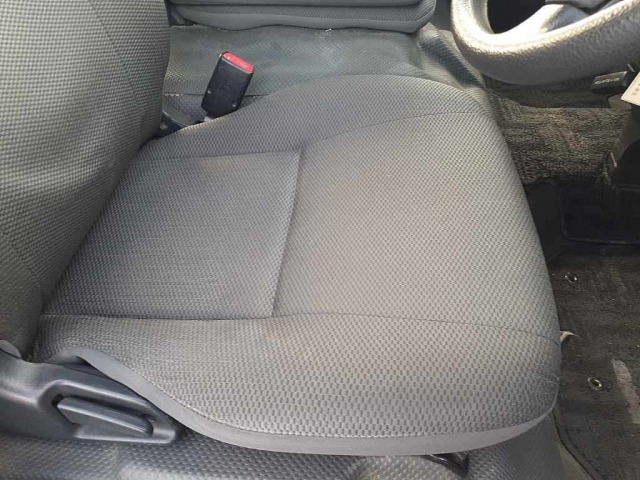 Toyota HIACE COMMUTER 2011 7642046-9