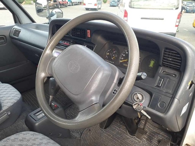 Toyota HIACE COMMUTER 2000 7642048-8