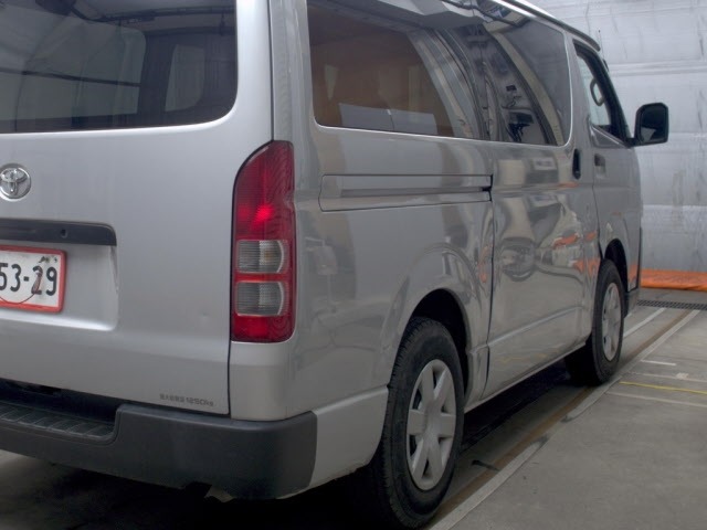 Toyota HIACE VAN 2020 7642039-5
