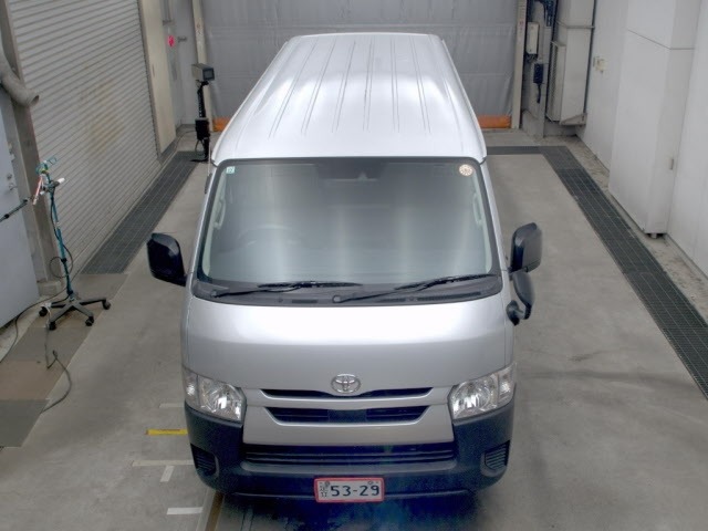 Toyota HIACE VAN 2020 7642039-6