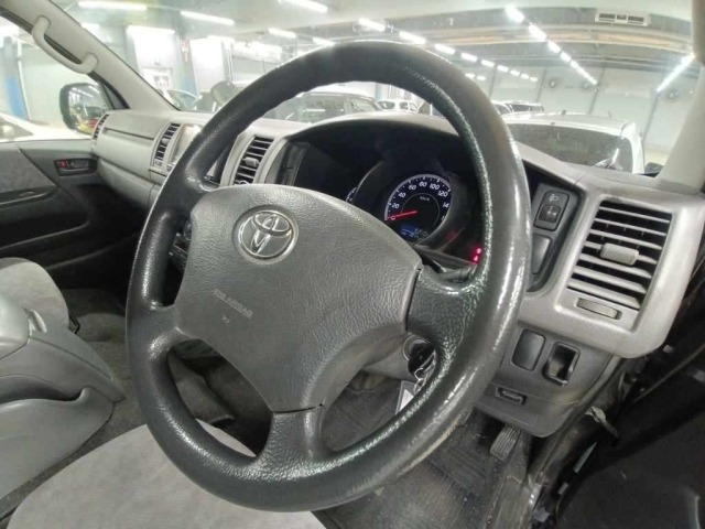 Toyota HIACE VAN 2007 7642047-9