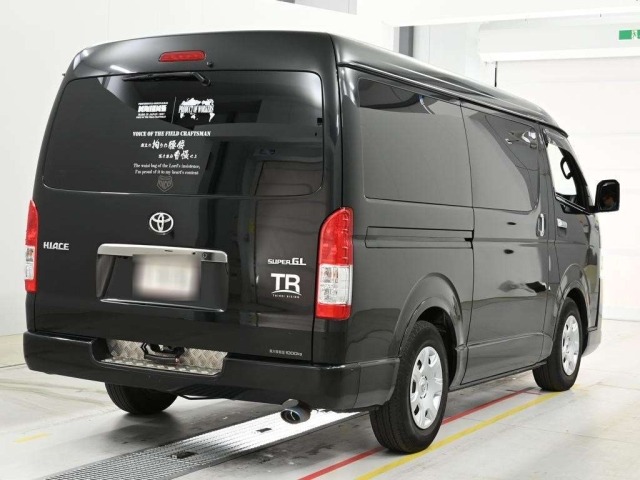 Toyota HIACE VAN 2021 7642050-1
