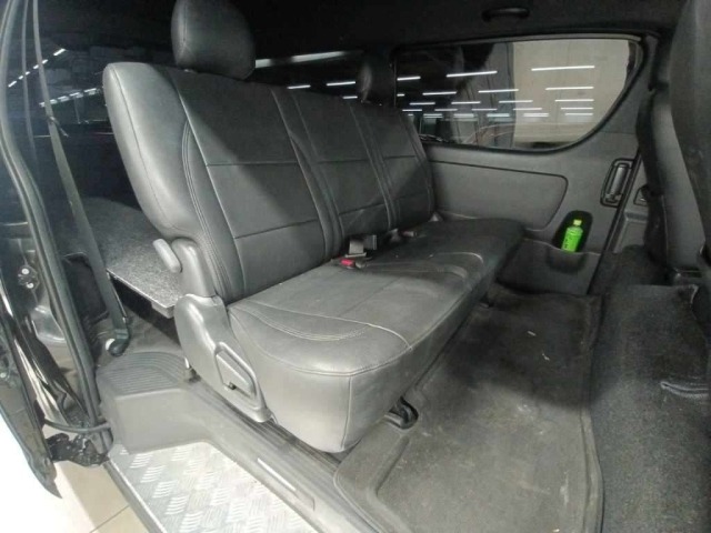 Toyota HIACE VAN 2021 7642050-12