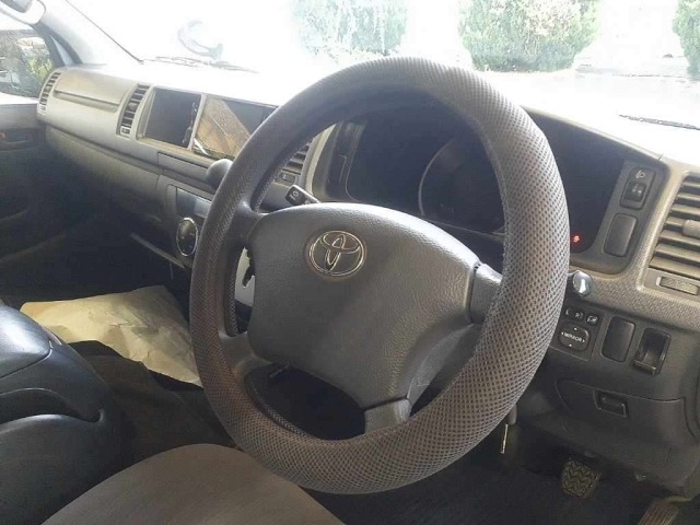 Toyota HIACE VAN 2013 7642051-7
