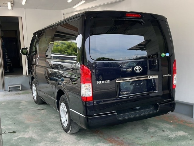 Toyota HIACE VAN 2015 7642064-1