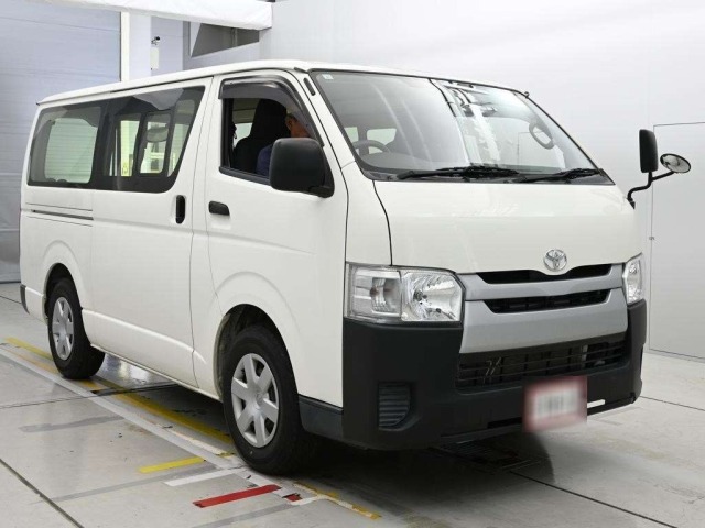 Toyota HIACE VAN 2019 7642066-5