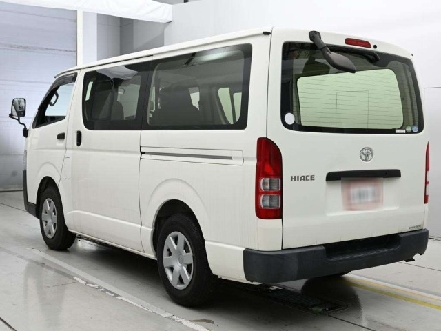 Toyota HIACE VAN 2019 7642066-6