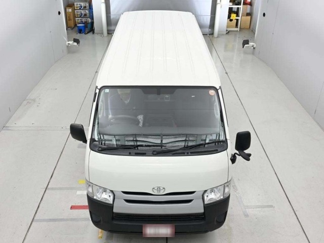 Toyota HIACE VAN 2019 7642066-7