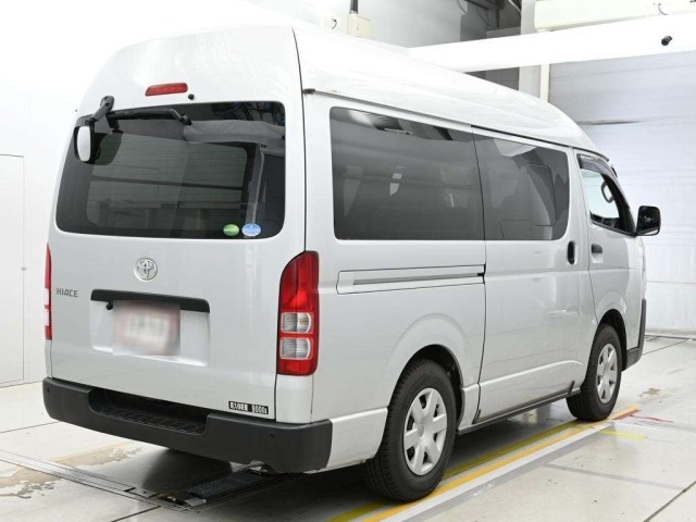 Toyota HIACE VAN 2019 7642067-1