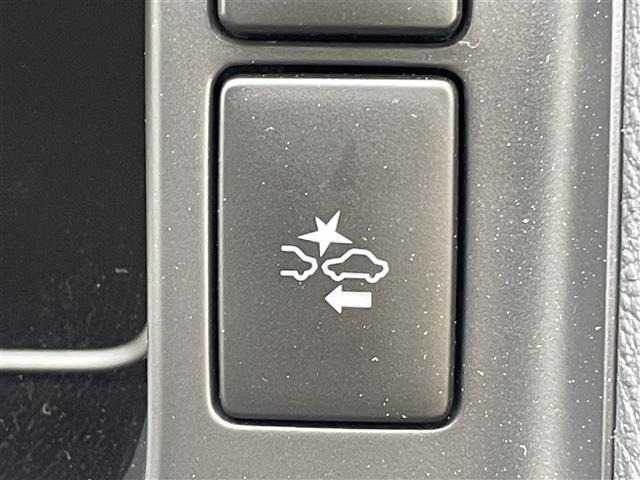 Toyota HIACE VAN 2025 7642183-17