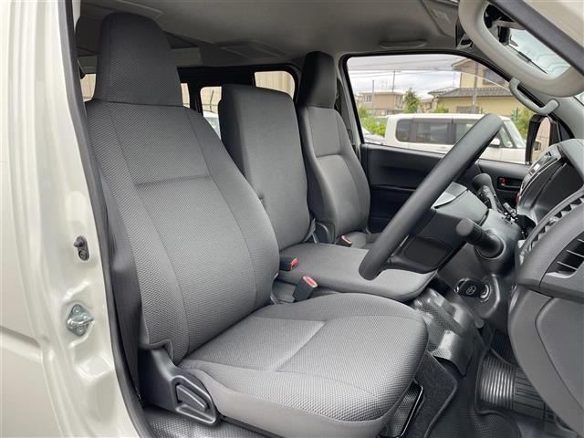 Toyota HIACE VAN 2025 7642183-8