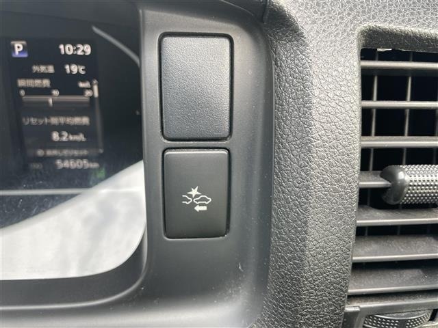 Toyota HIACE VAN 2023 7642246-18