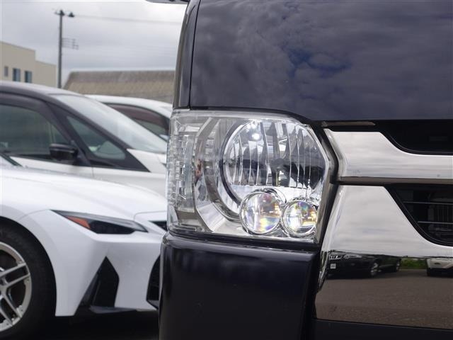 Toyota HIACE VAN 2023 7642246-6