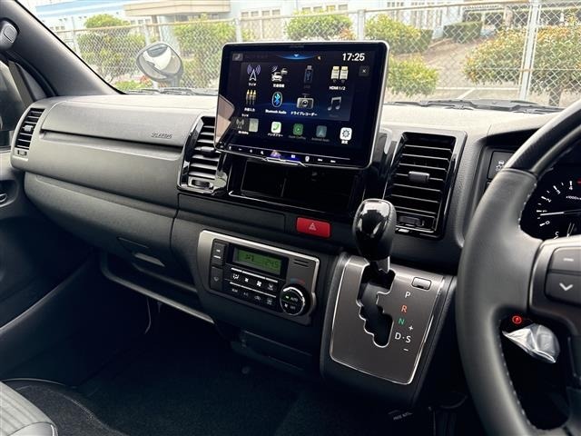 Toyota HIACE VAN 2025 7642262-12