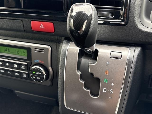 Toyota HIACE VAN 2025 7642262-20