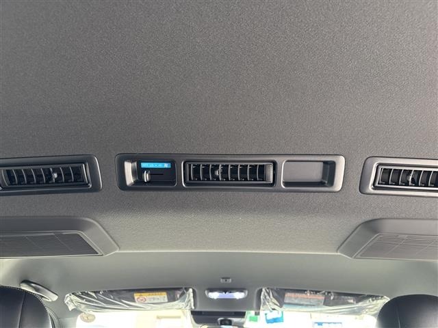 Toyota HIACE VAN 2025 7642262-4
