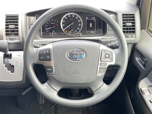 Toyota HIACE VAN 2025 7642269-14