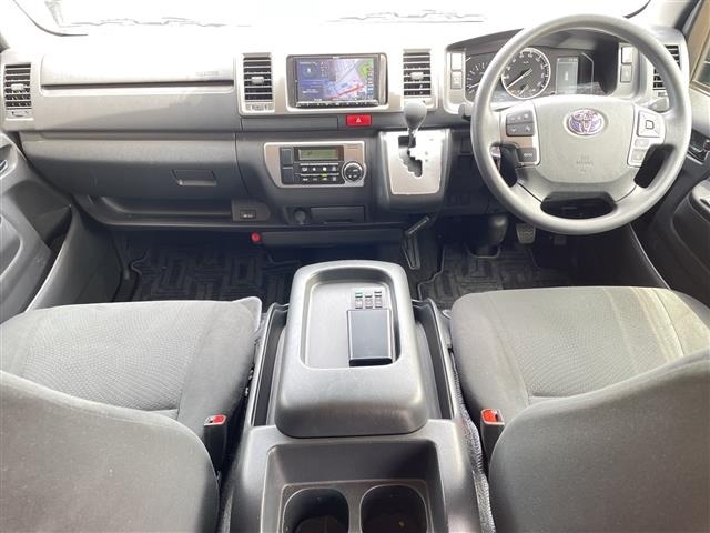 Toyota HIACE VAN 2025 7642269-15