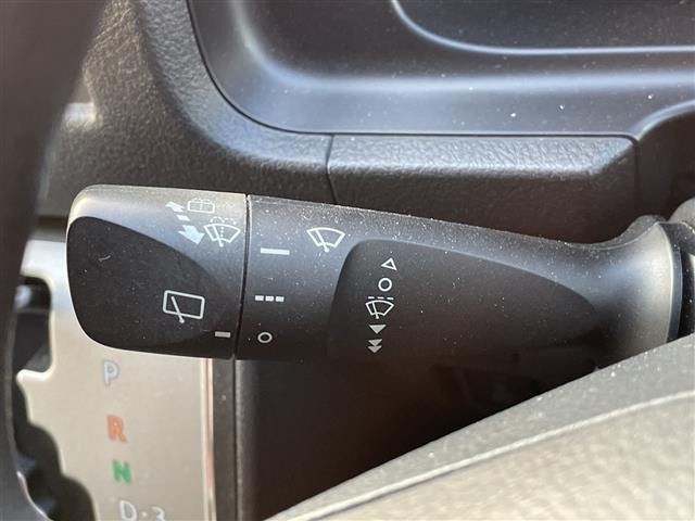 Toyota HIACE VAN 2017 7642332-1