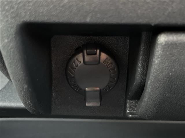 Toyota HIACE VAN 2017 7642332-12