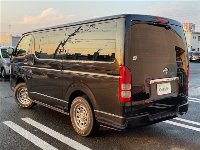 Toyota HIACE VAN 2017 7642332-13